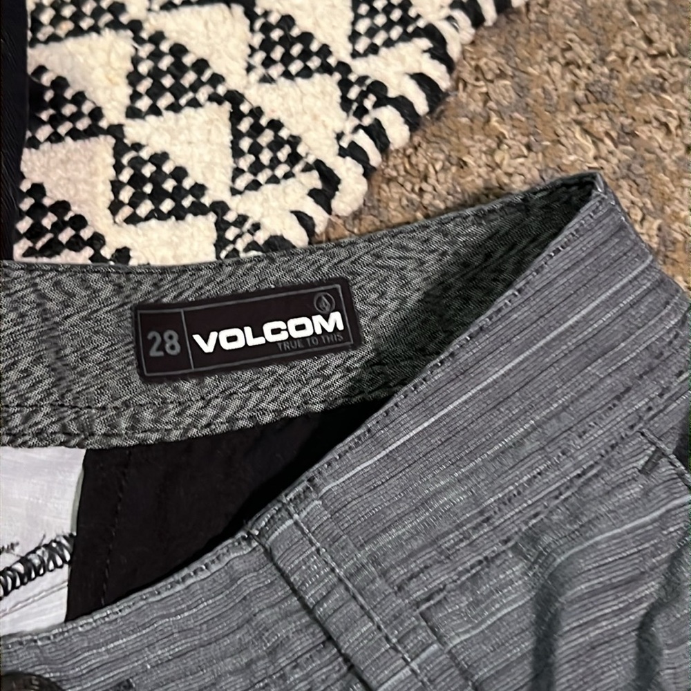 Two Pair Of Volcom Shorts! Size 28 - image 6